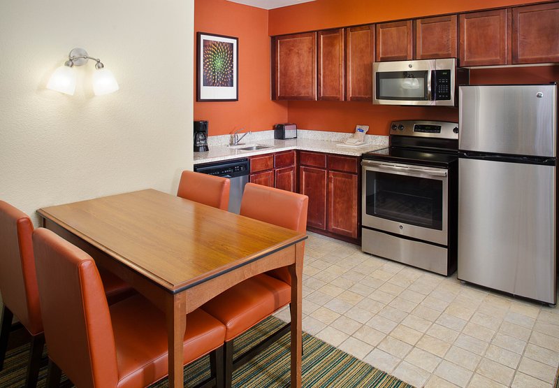Palm Court Inn In Tucson Az 85711 Citysearch