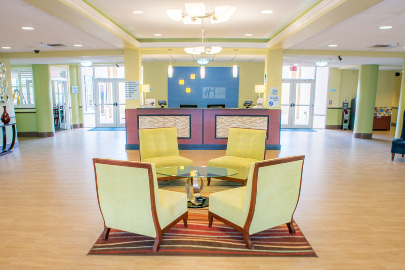 Holiday Inn Express & Suites COCOA - Cocoa, FL