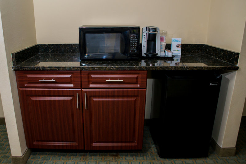 Holiday Inn Express & Suites COCOA - Cocoa, FL