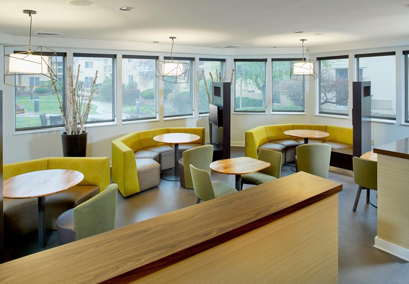 Courtyard By Marriott Lansing - Lansing, MI