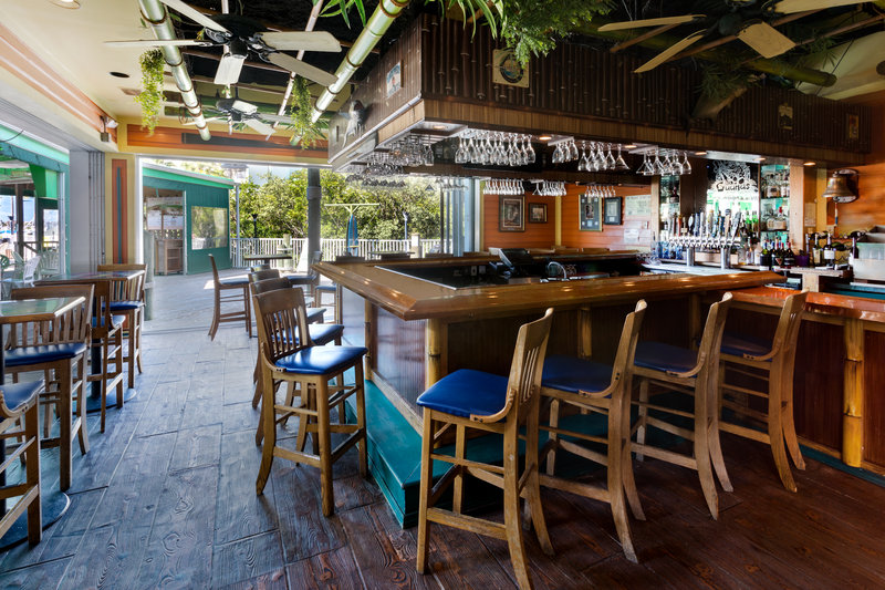 Holiday Inn Hotel & Suites CLEARWATER BEACH S-HARBOURSIDE - Indian Rocks Beach, FL