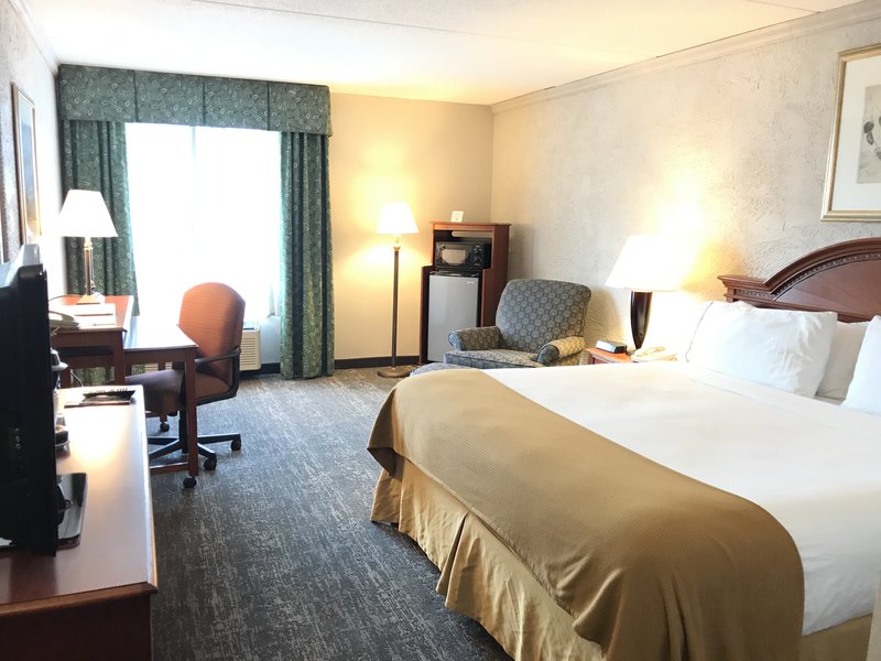 Holiday Inn Express RACINE AREA (I-94 AT EXIT 333) - Sturtevant, WI