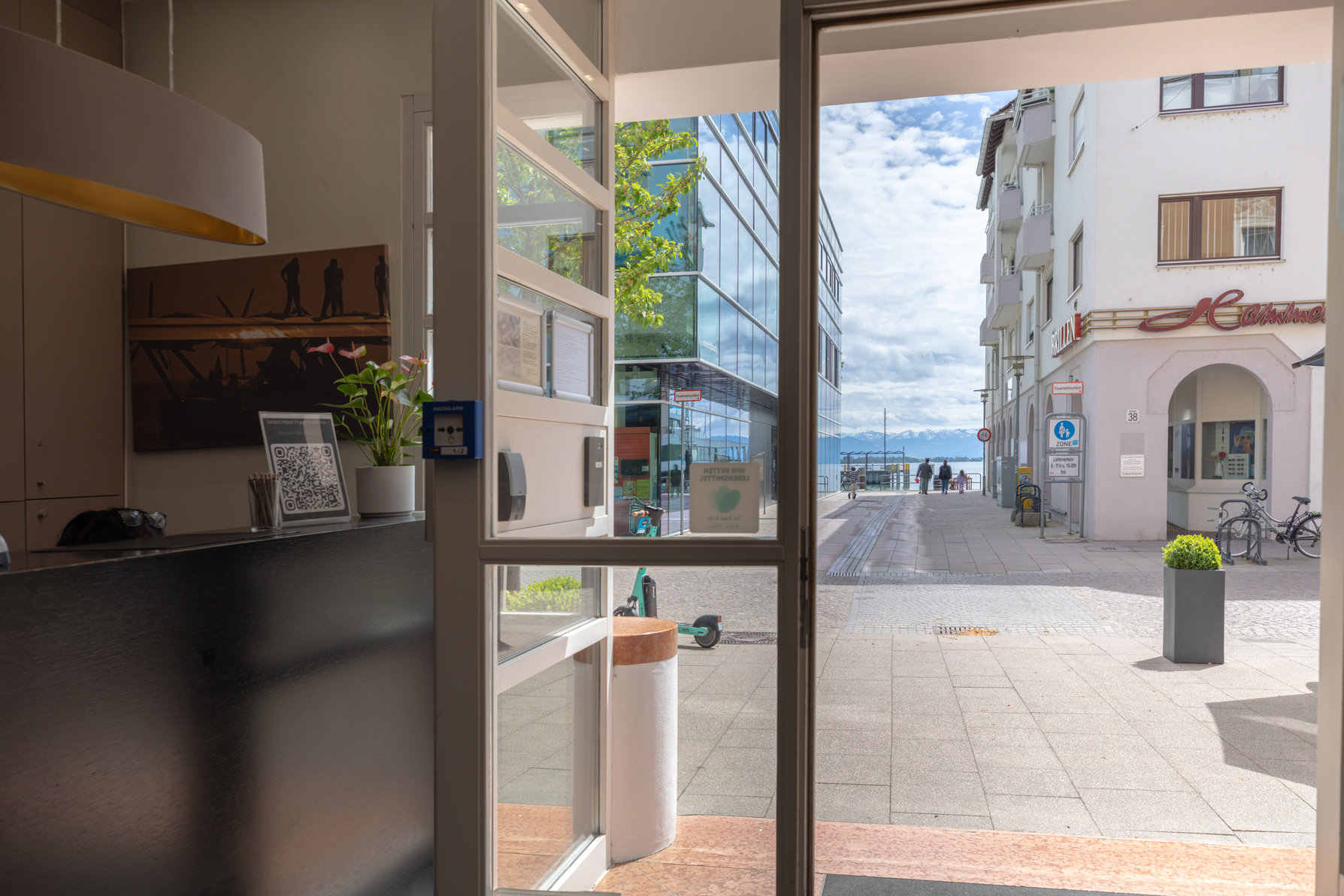Garner Hotel FRIEDRICHSHAFEN by IHG - Tap to explore photos