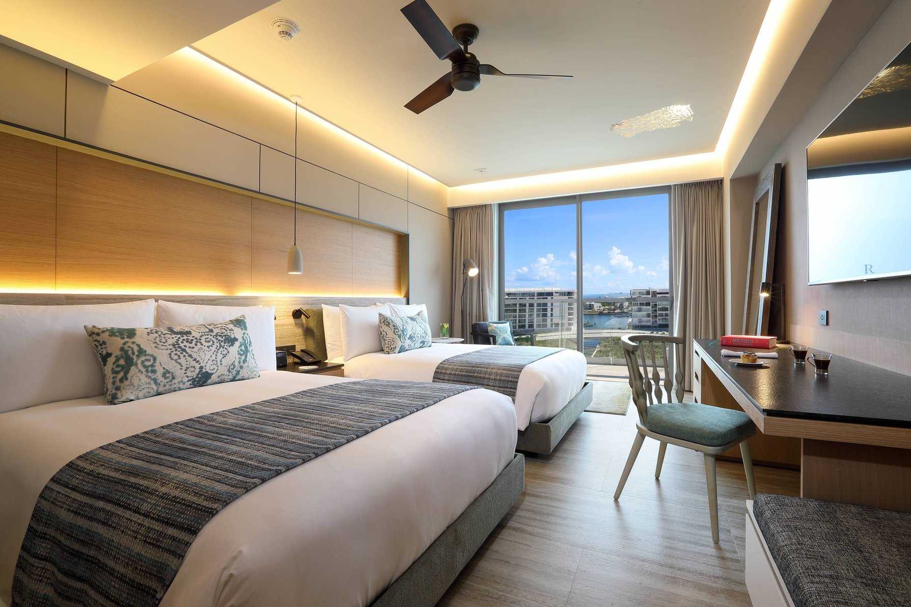 Renaissance Cancun Resort & Marina by Marriott - Tap to explore photos