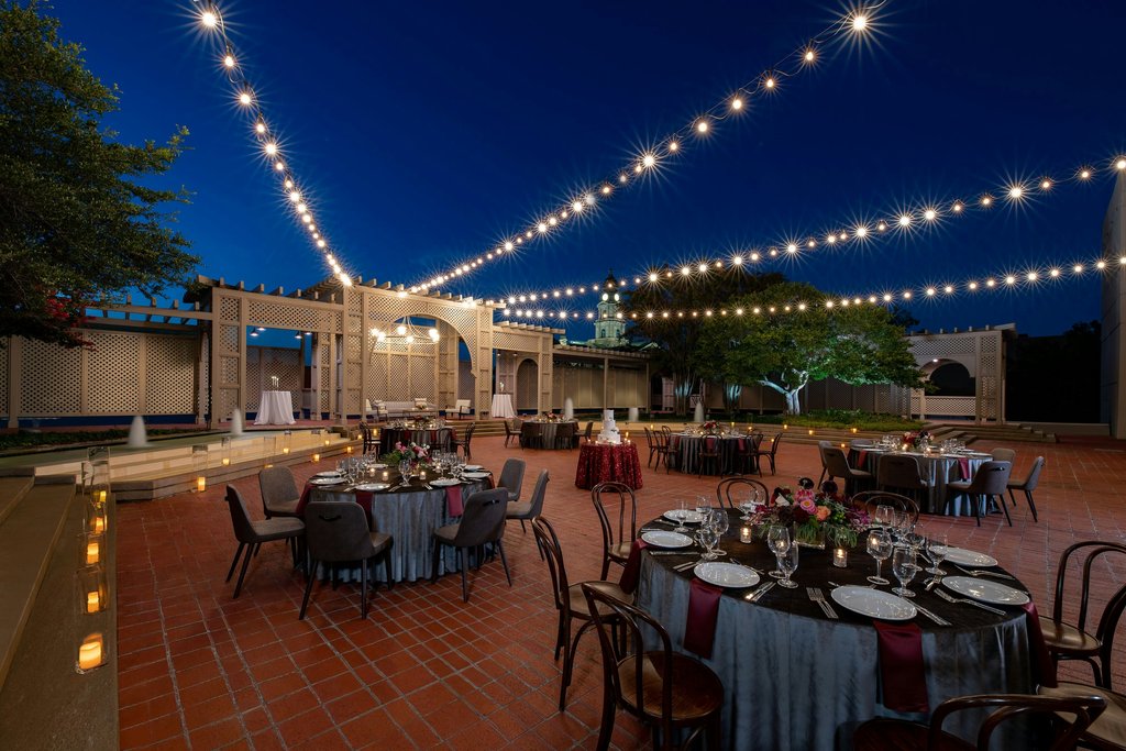 The Worthington Renaissance Fort Worth Hotel - Tap to explore photos
