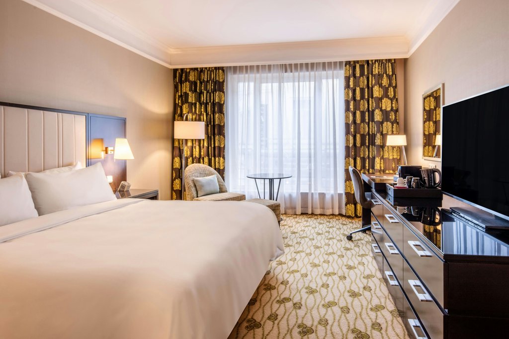 Renaissance Brussels Hotel by Marriott - Tap to explore photos