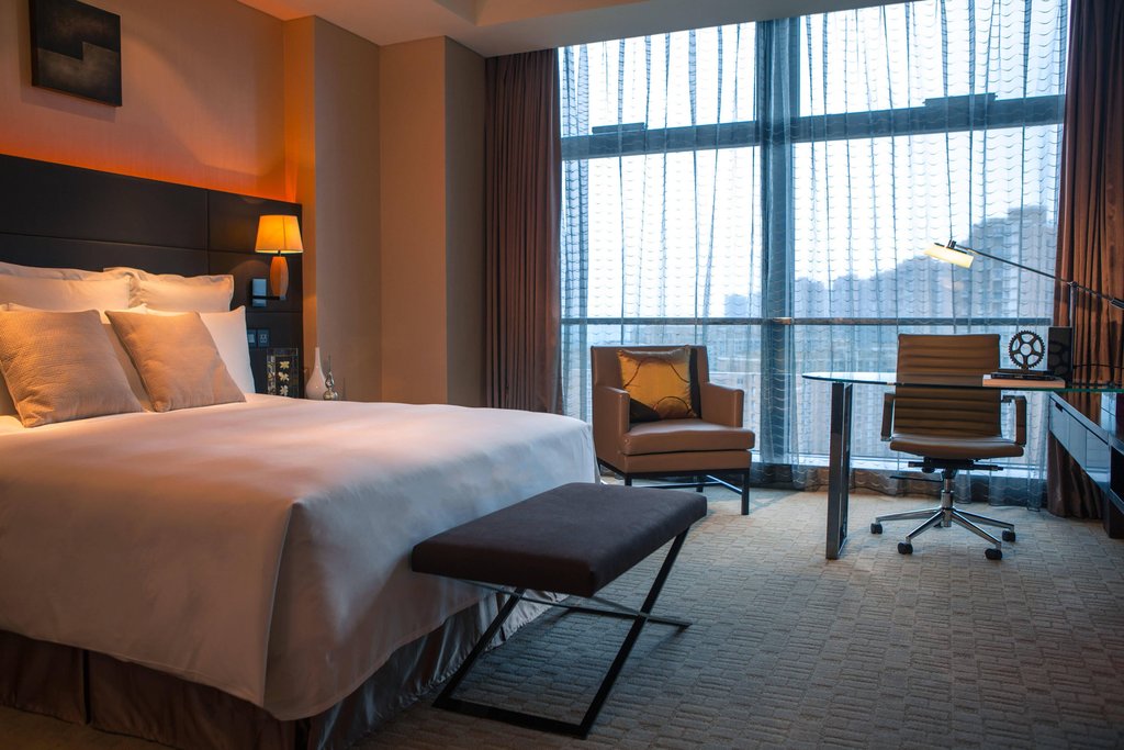Renaissance Guiyang Hotel by Marriott - Tap to explore photos