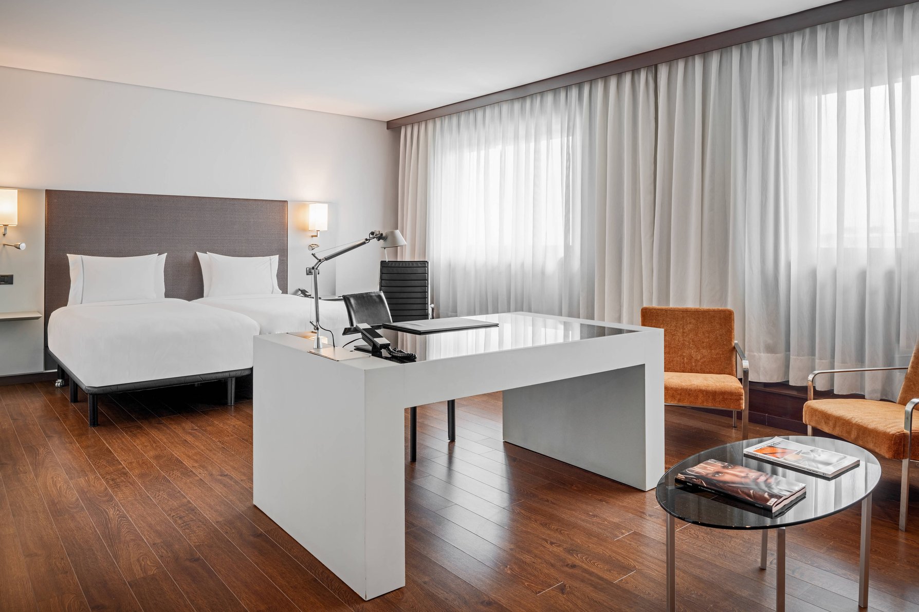 AC Hotel Porto by Marriott - Tap to explore photos