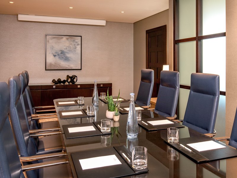 National and Suites Ottawa