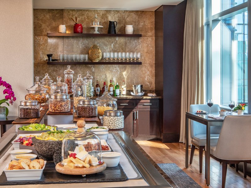 National and Suites Ottawa