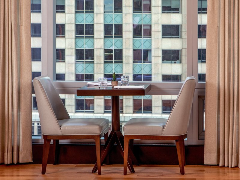 National and Suites Ottawa