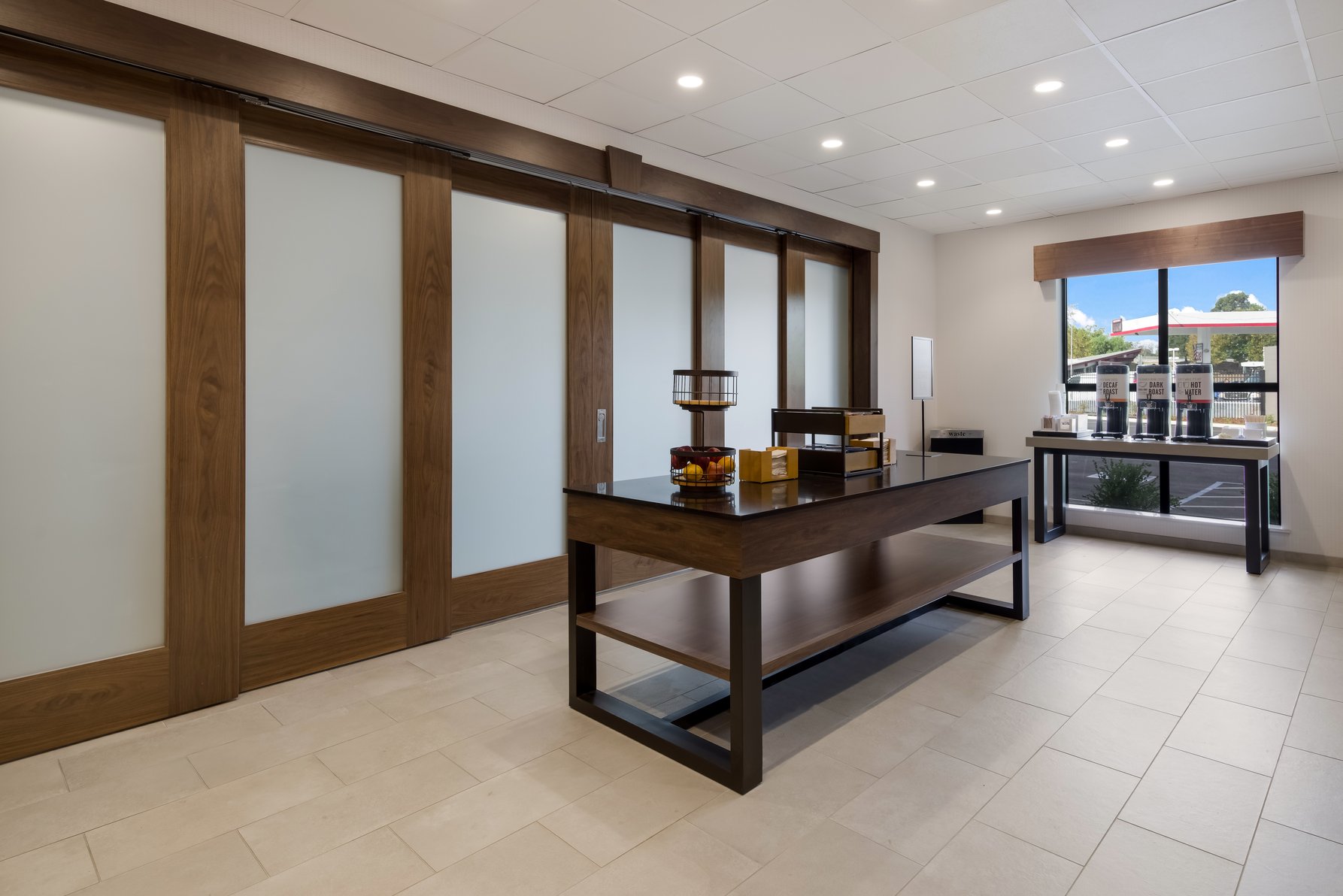 Hampton Inn by Hilton Concord - Tap to explore photos