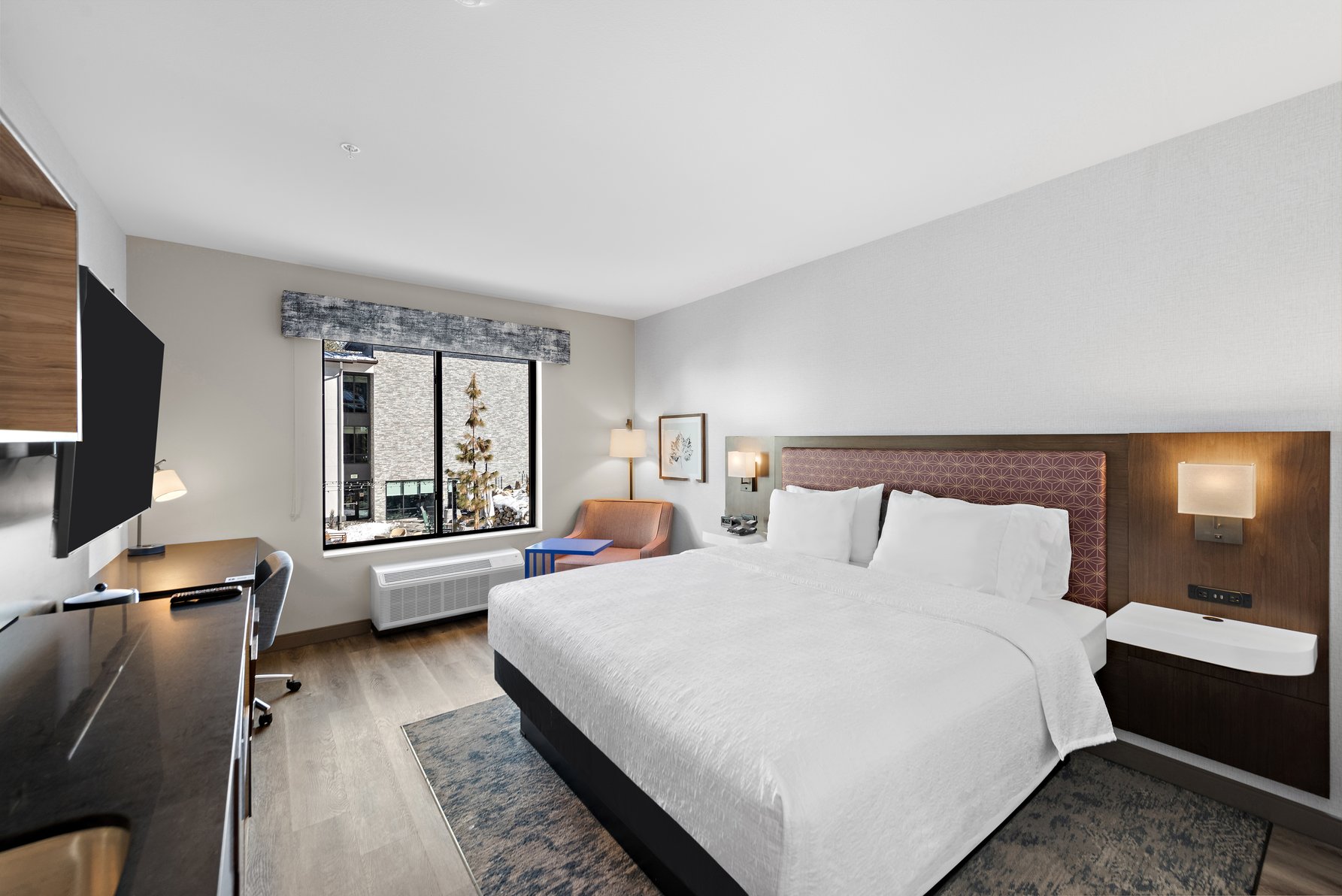 Hampton Inn by Hilton Big Bear Lake - Tap to explore photos