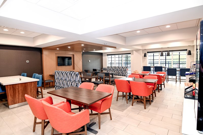 Holiday Inn Express & Suites PALM COAST - I-95 31