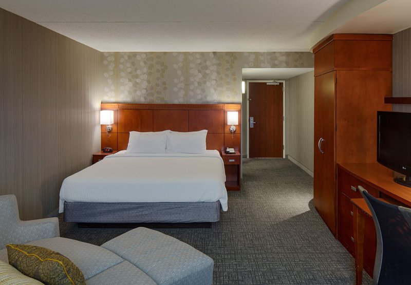 Courtyard By Marriott Columbus West - Columbus, OH