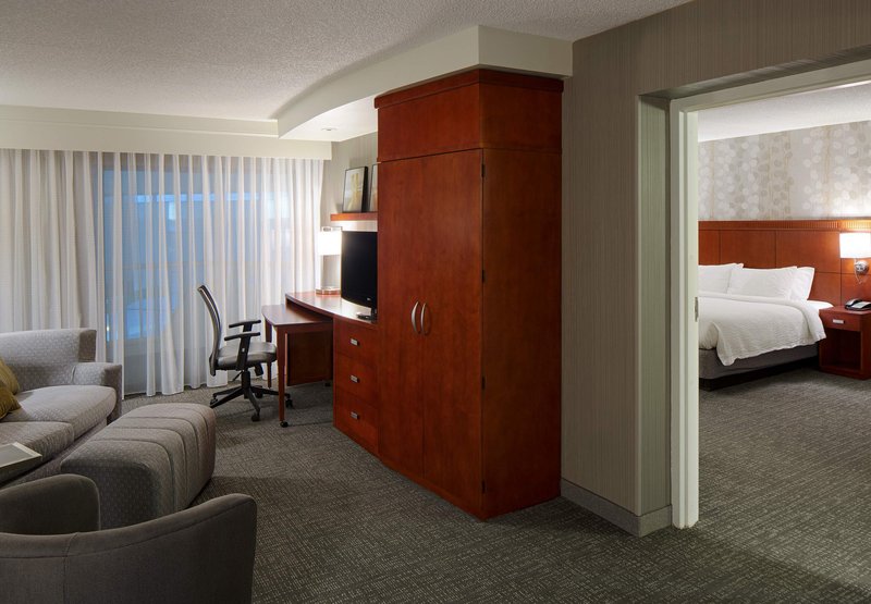 Courtyard By Marriott Columbus West - Columbus, OH