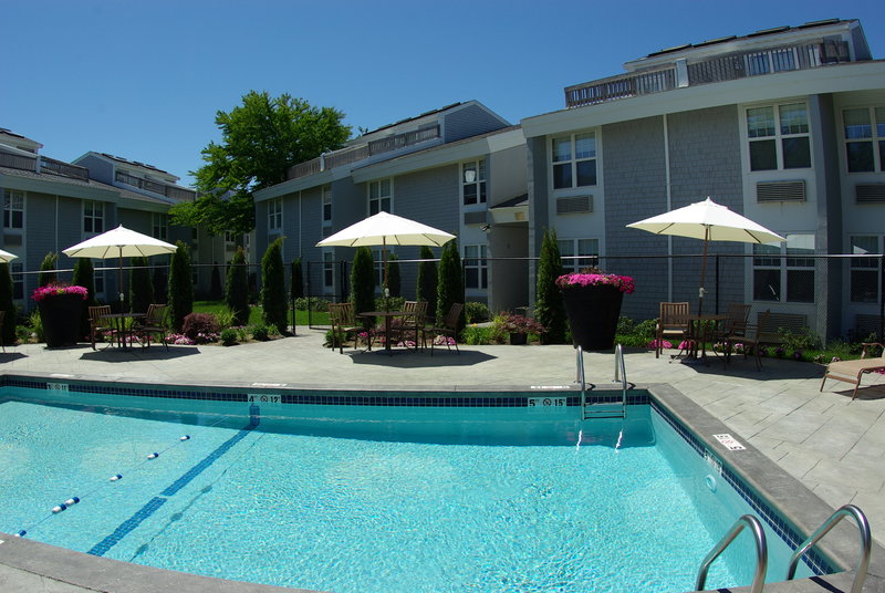 Holiday Inn CAPE COD - HYANNIS - Silver Beach, MA