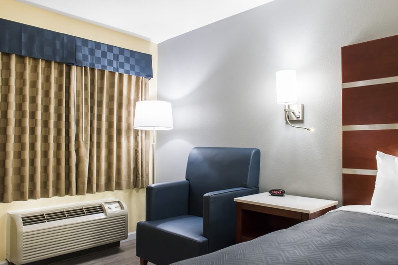 Econo Lodge - Hershey, PA