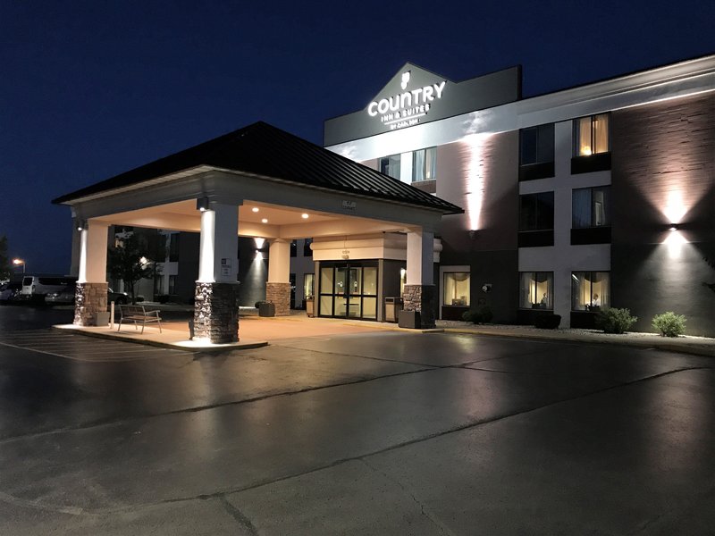 Holiday Inn Express RACINE AREA (I-94 AT EXIT 333) - Sturtevant, WI