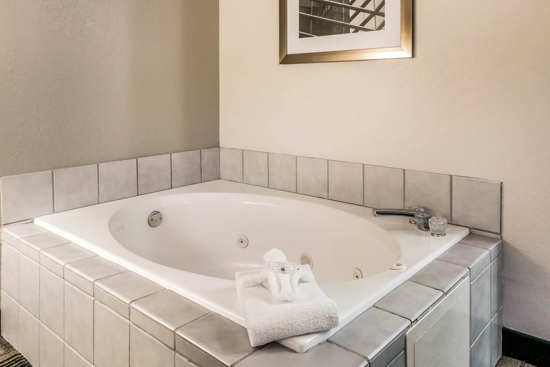 Quality Inn - Mason, OH