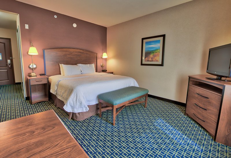Hampton Inn & Suites Ridgecrest - Ridgecrest, CA