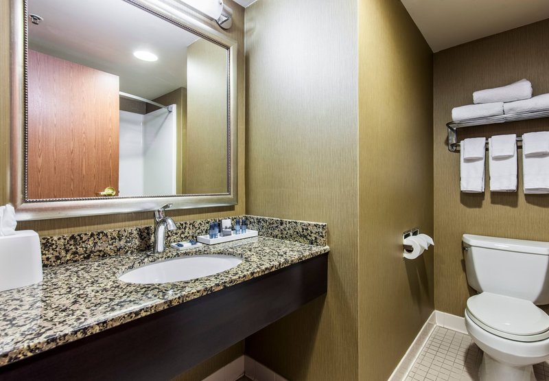 Ramada Plaza & Suites - Fargo, ND