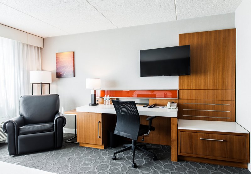 Ramada Plaza & Suites - Fargo, ND