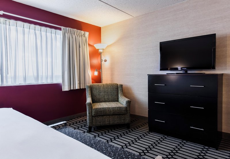 Ramada Plaza & Suites - Fargo, ND