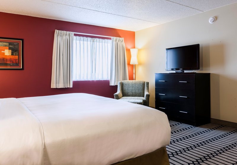 Ramada Plaza & Suites - Fargo, ND