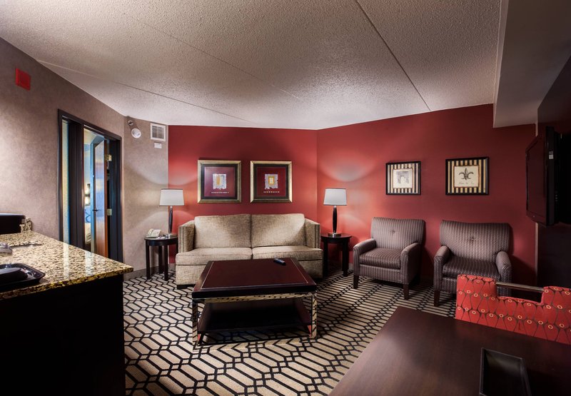 Ramada Plaza & Suites - Fargo, ND