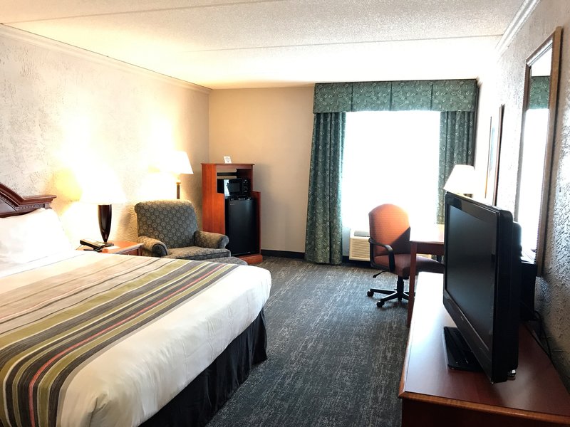 Holiday Inn Express RACINE AREA (I-94 AT EXIT 333) - Sturtevant, WI