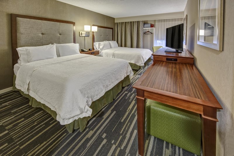 Hampton Inn Charlottesville - Charlottesville, VA