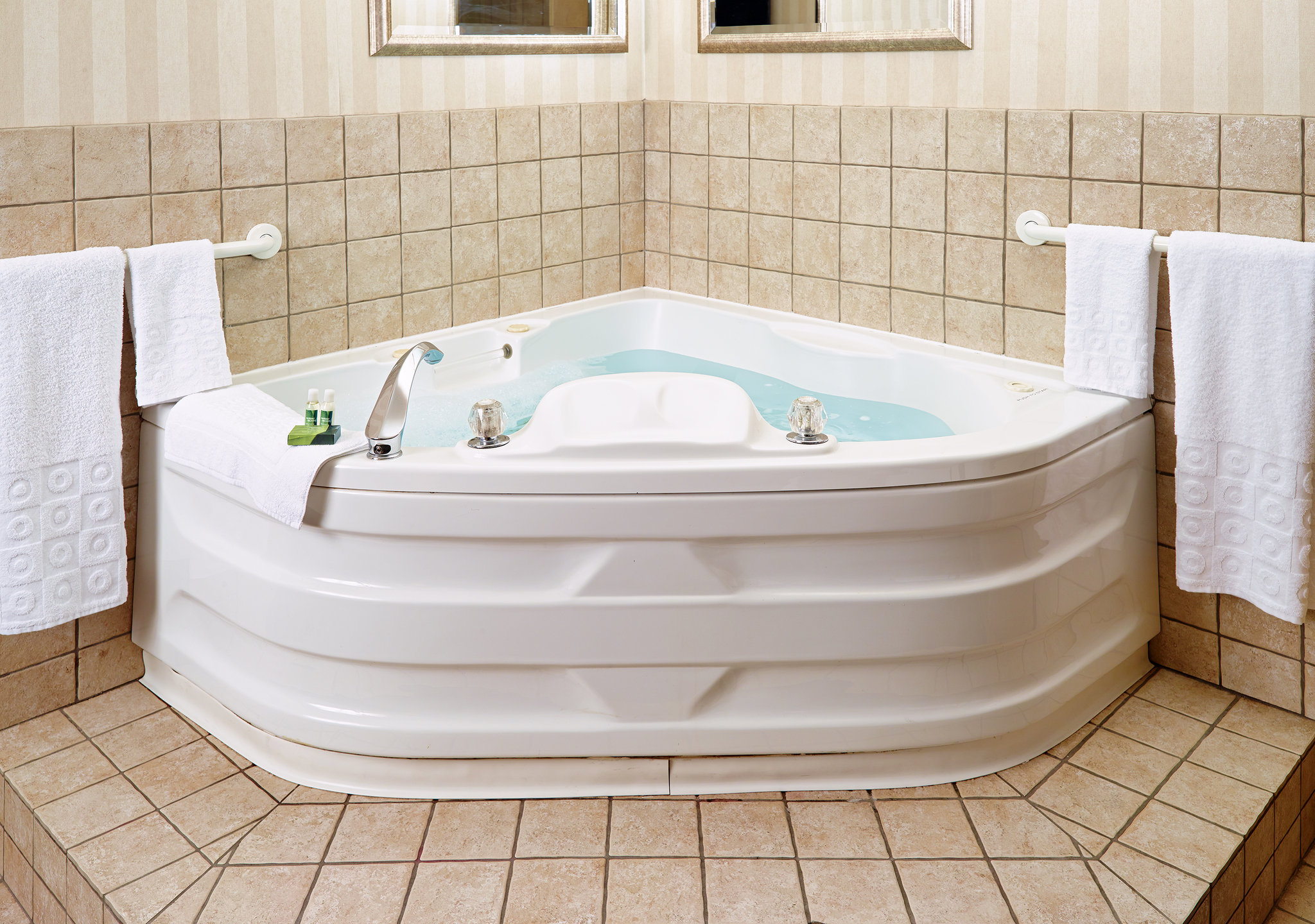 Livinn Hotel Sharonville Tourist Class Sharonville Oh Hotels Gds Reservation Codes Travel Weekly