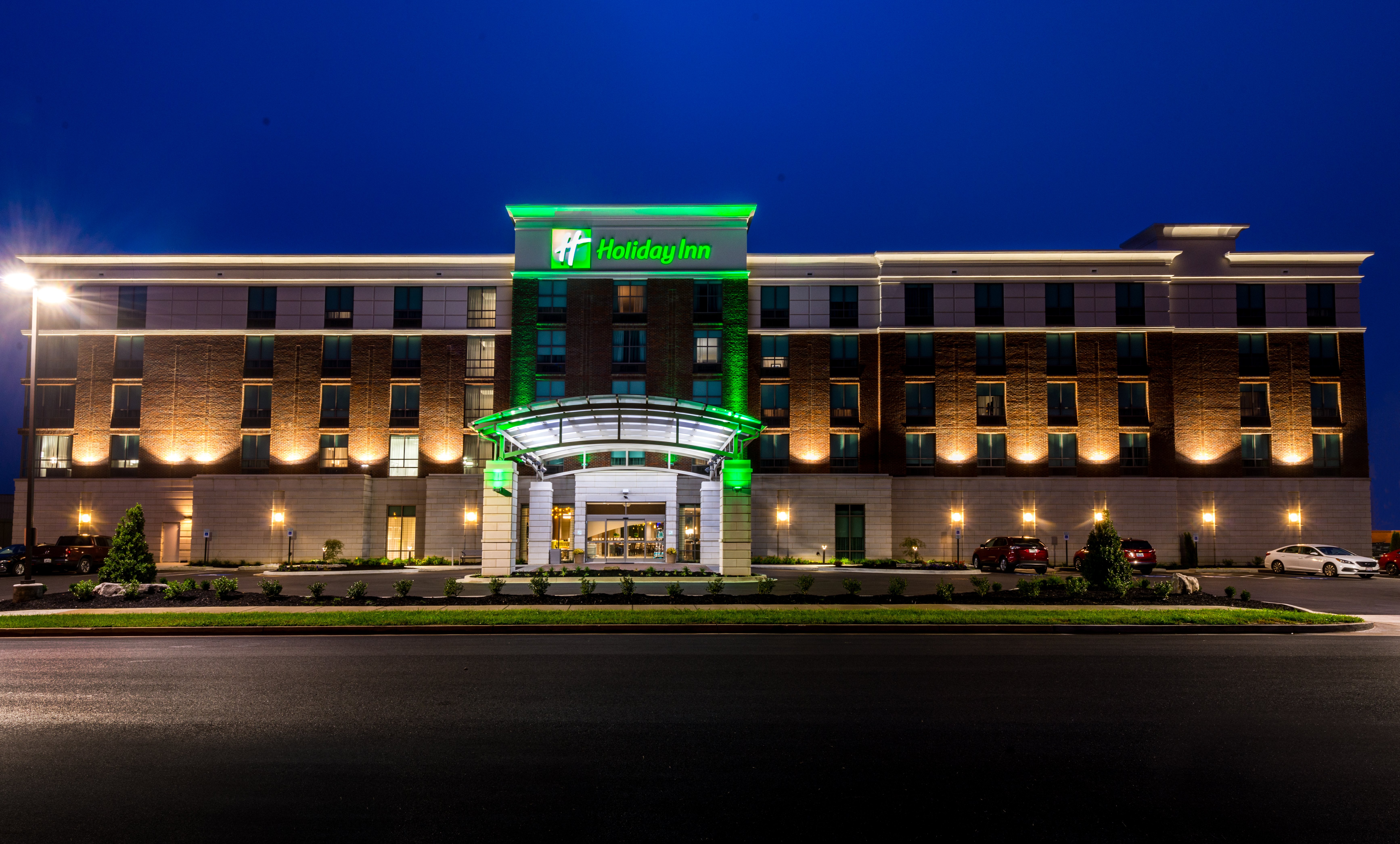 Holiday Inn Paducah Riverfront First Class Paducah Ky Hotels Gds Reservation Codes Travel Weekly