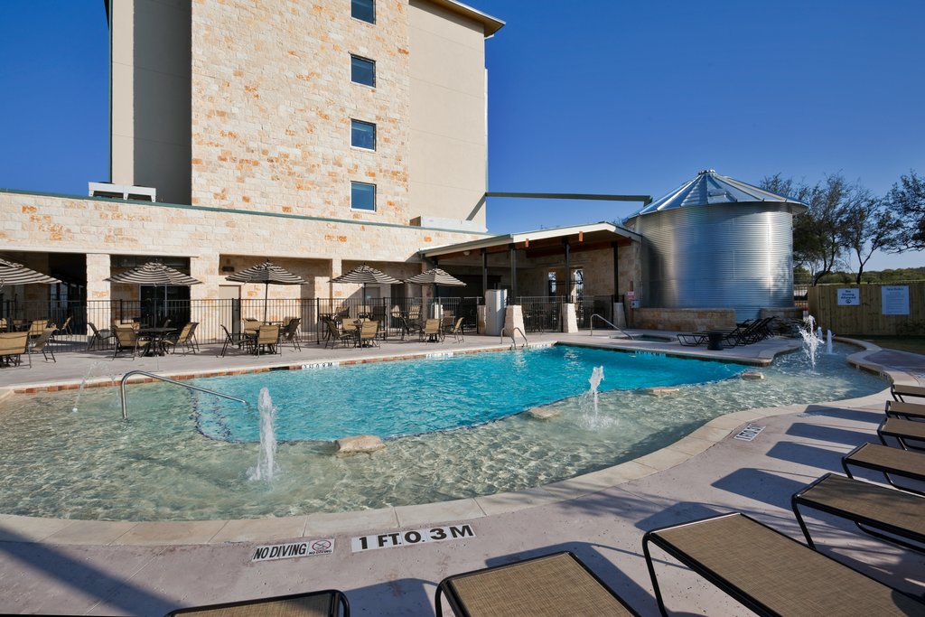 Holiday Inn San Antonio Northwest- SeaWorld Area - Tap to explore photos