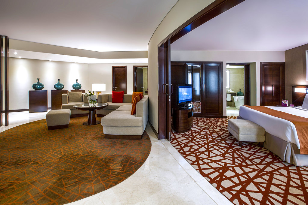 Crowne Plaza Dubai Deira - Tap to explore photos