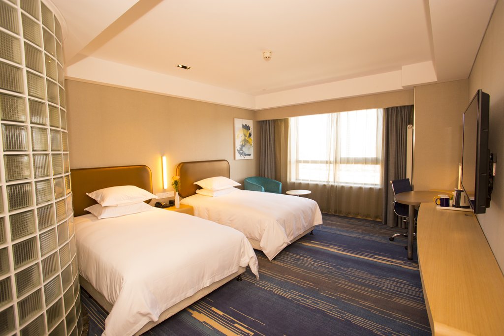 Holiday Inn Express Chifeng Hongshan - Tap to explore photos