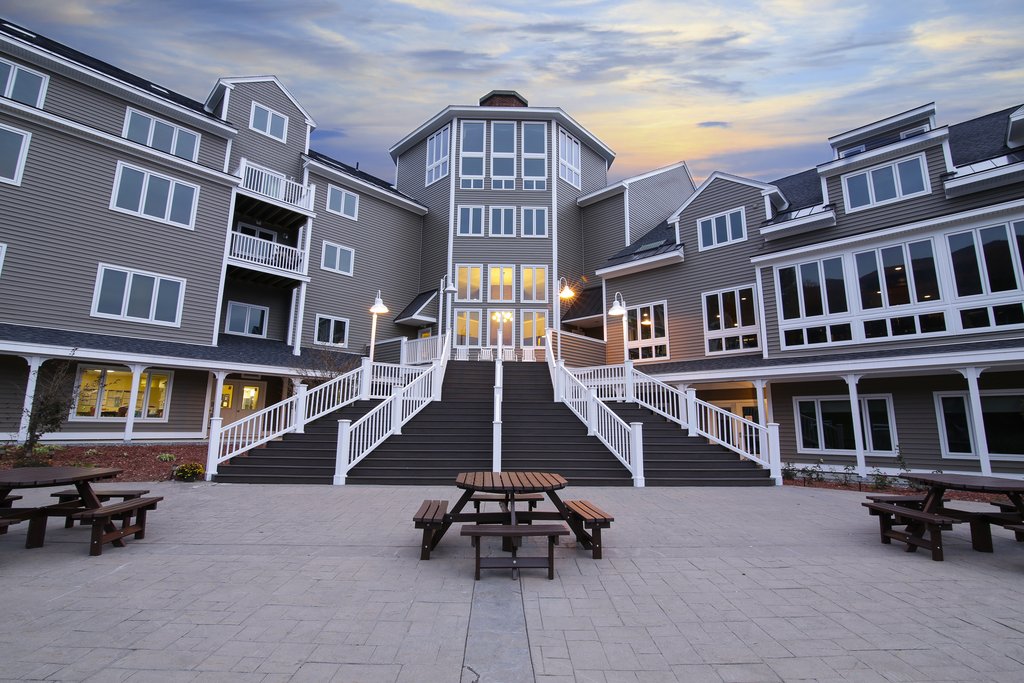 Holiday Inn Club Vacations MOUNT ASCUTNEY RESORT - Tap to explore photos