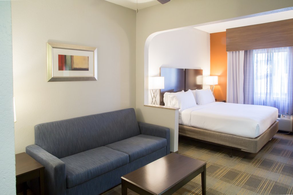 Holiday Inn Express Hotel & Suites Oxford - Tap to explore photos