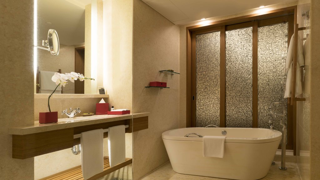 InterContinental Hotels SAIGON - Tap to explore photos
