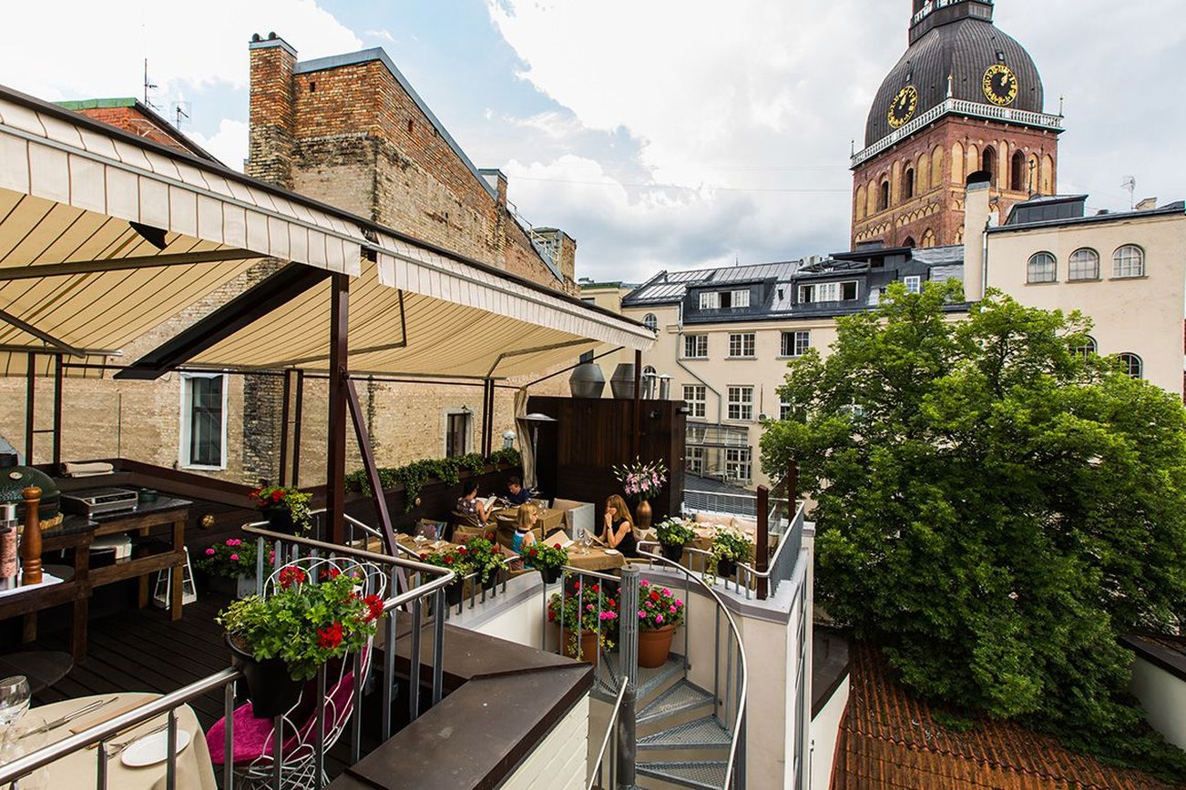 Dome Hotel