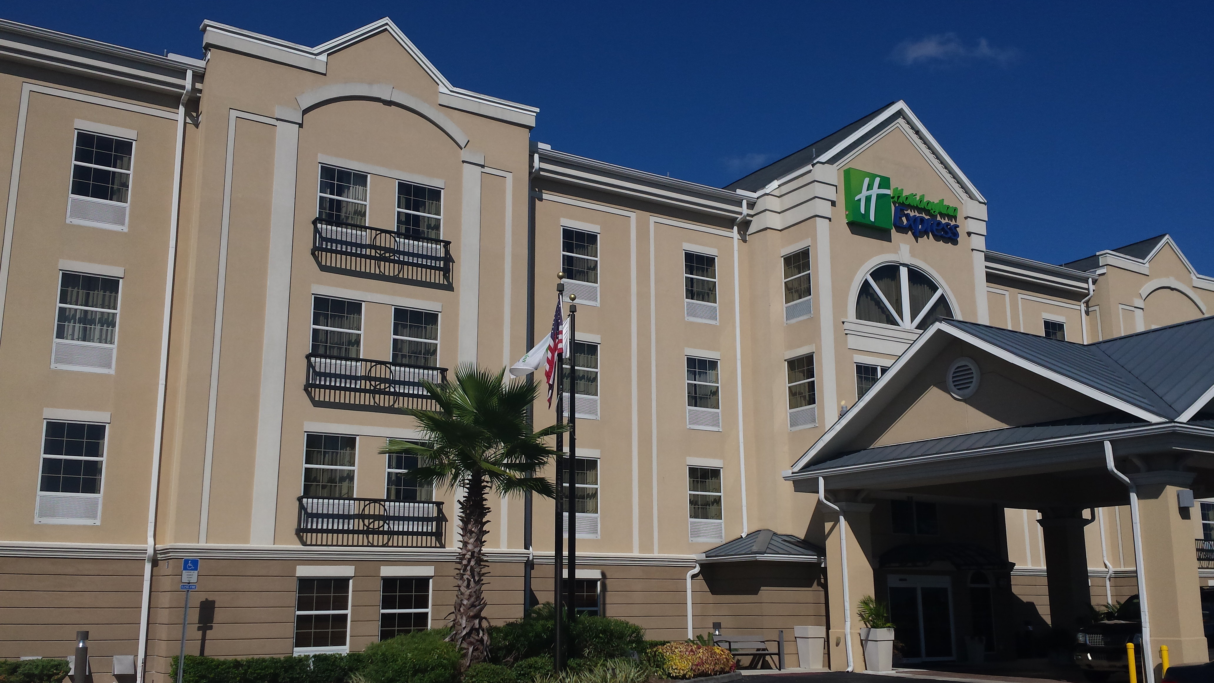 Holiday Inn Express Jacksonville East Tourist Class Jacksonville, FL