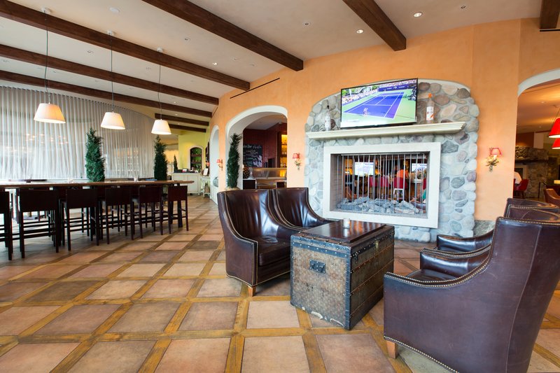 National and Suites Ottawa