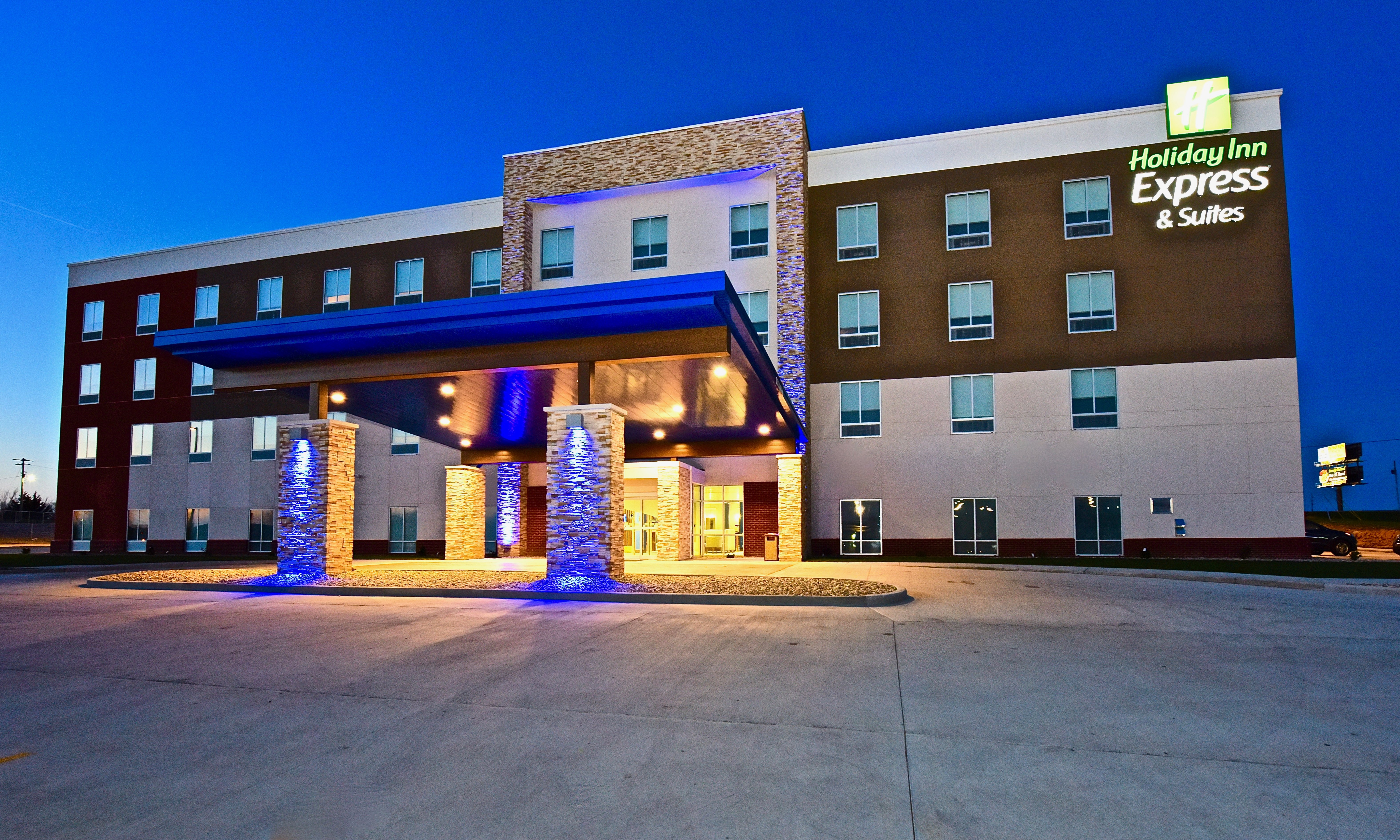 Holiday Inn Exp Suites Perryville I 55 Tourist Class Perryville Mo Hotels Gds Reservation Codes Travel Weekly