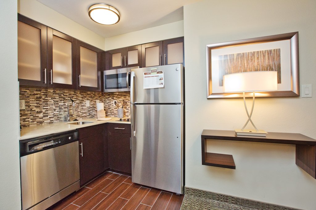 Staybridge Suites AUSTIN SOUTH INTERSTATE HWY 35 - Tap to explore photos