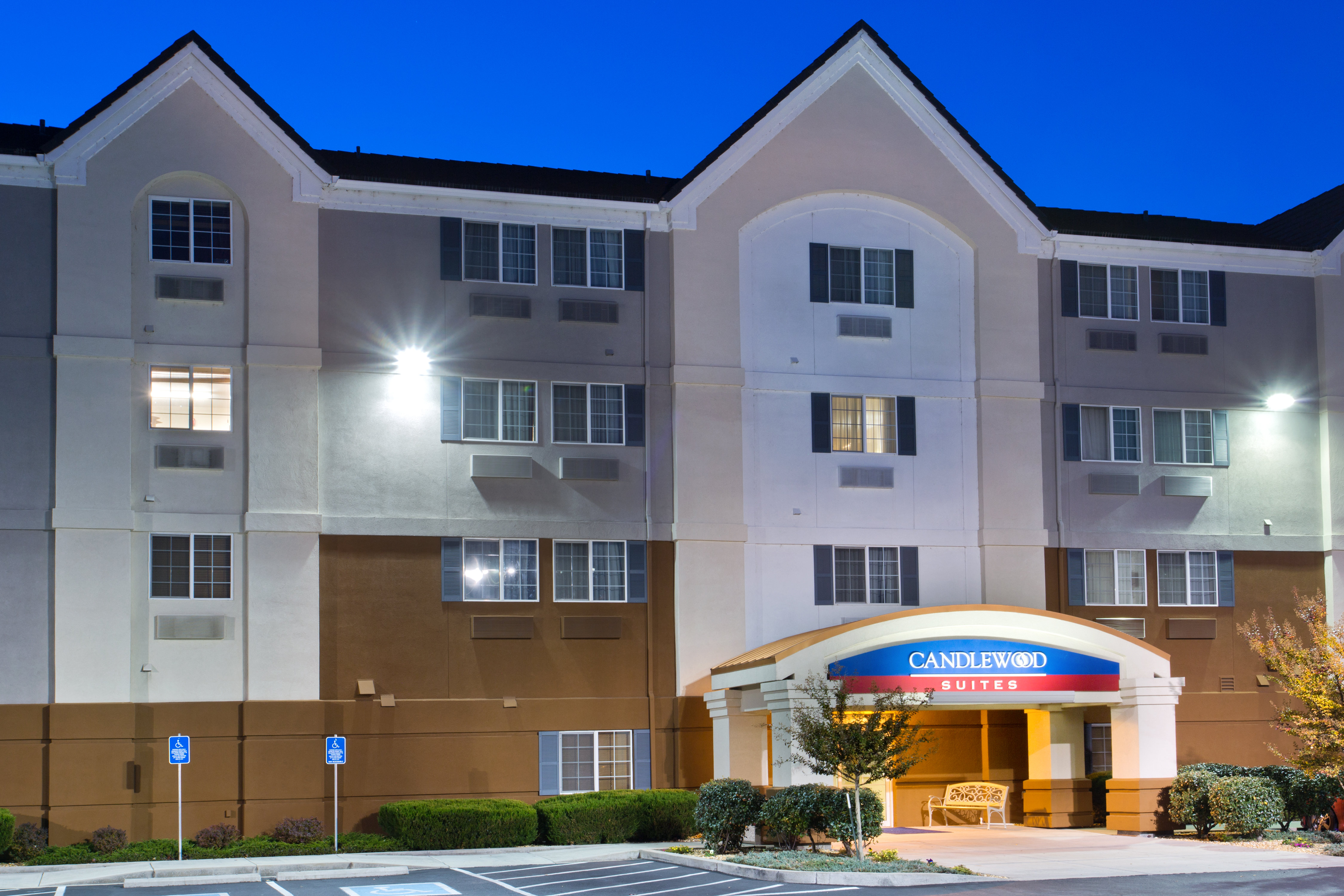 Candlewood Suites Airport Meetings and Events Tourist Class Medford