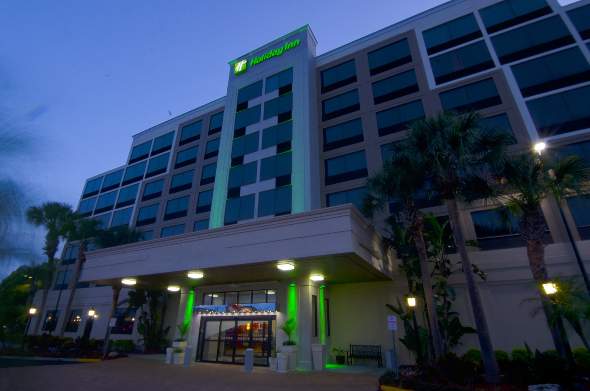 Holiday Inn Orlando East Ucf Area First Class Orlando Fl Hotels