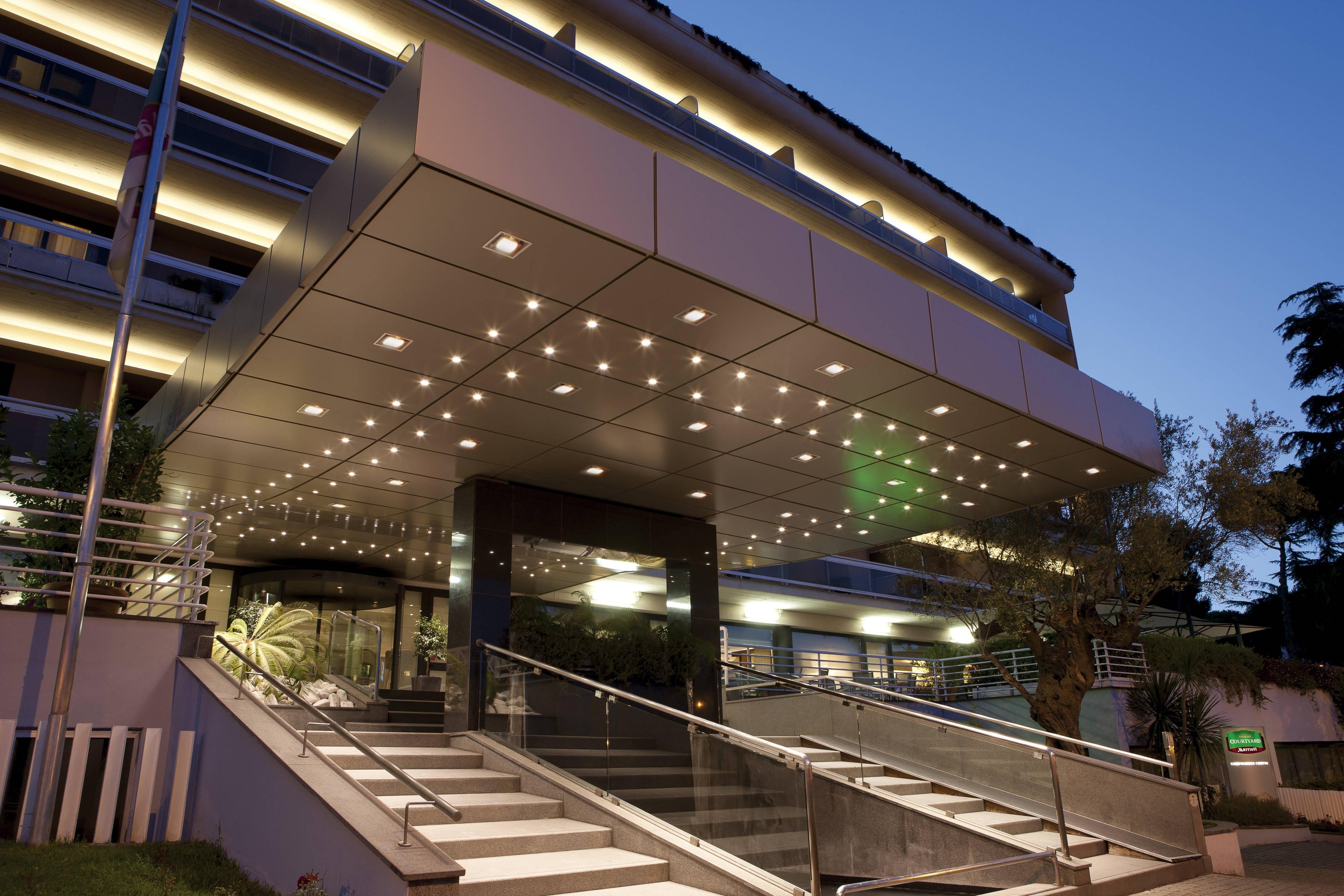 Courtyard by Marriott Rome Central Park First Class Rome, Italy Hotels