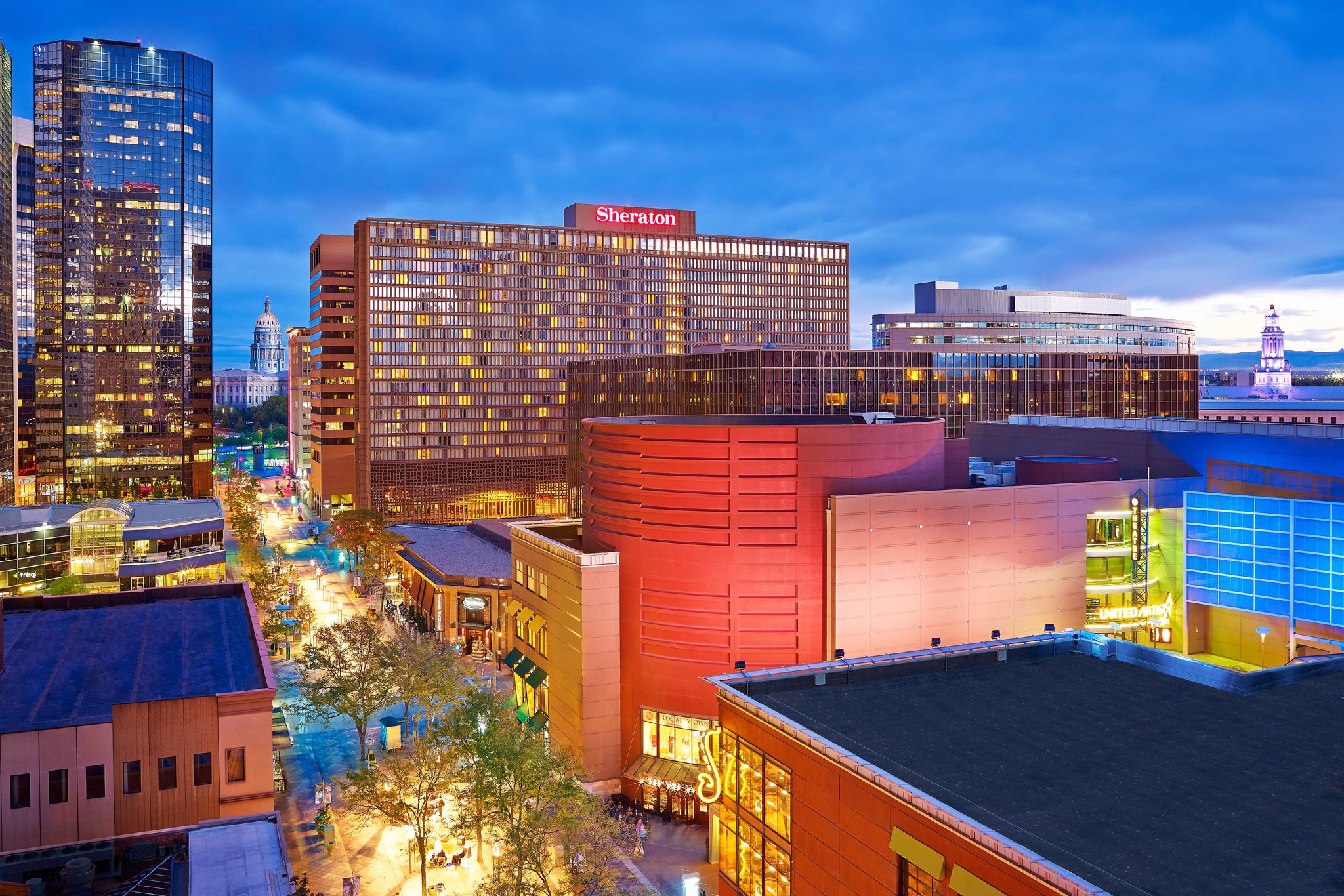 Sheraton Denver Downtown Hotel- Denver, CO Hotels- Deluxe Hotels in Denver- GDS Reservation