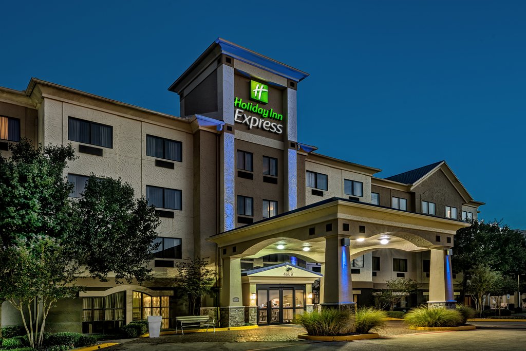 Holiday Inn Express Hotel and Suites Fort Worth/I-20 - Tap to explore photos